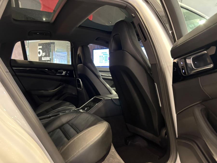Panamera 4 E-Hybrid - Image 5